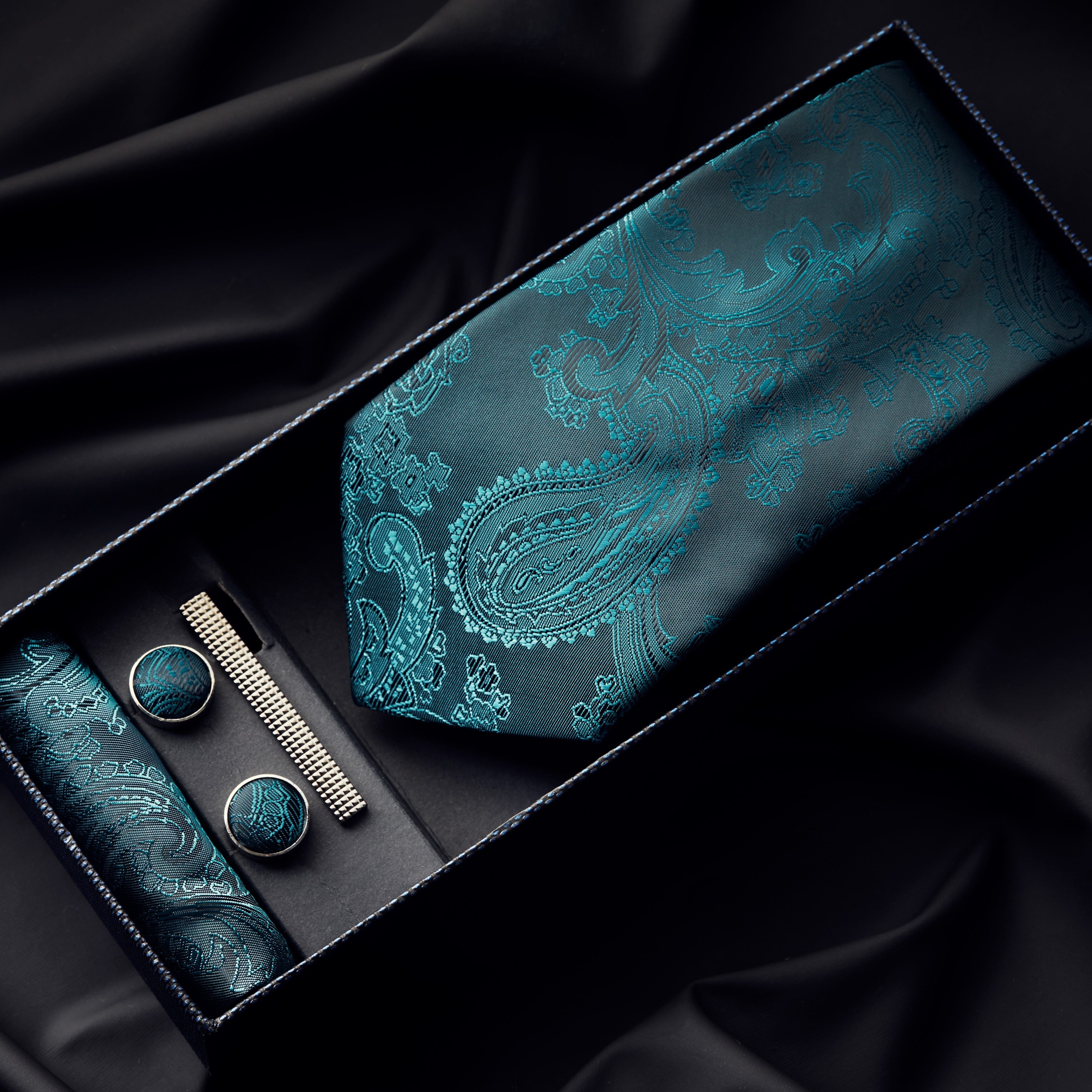 Paul Andrew - Green Paisley Tie Set