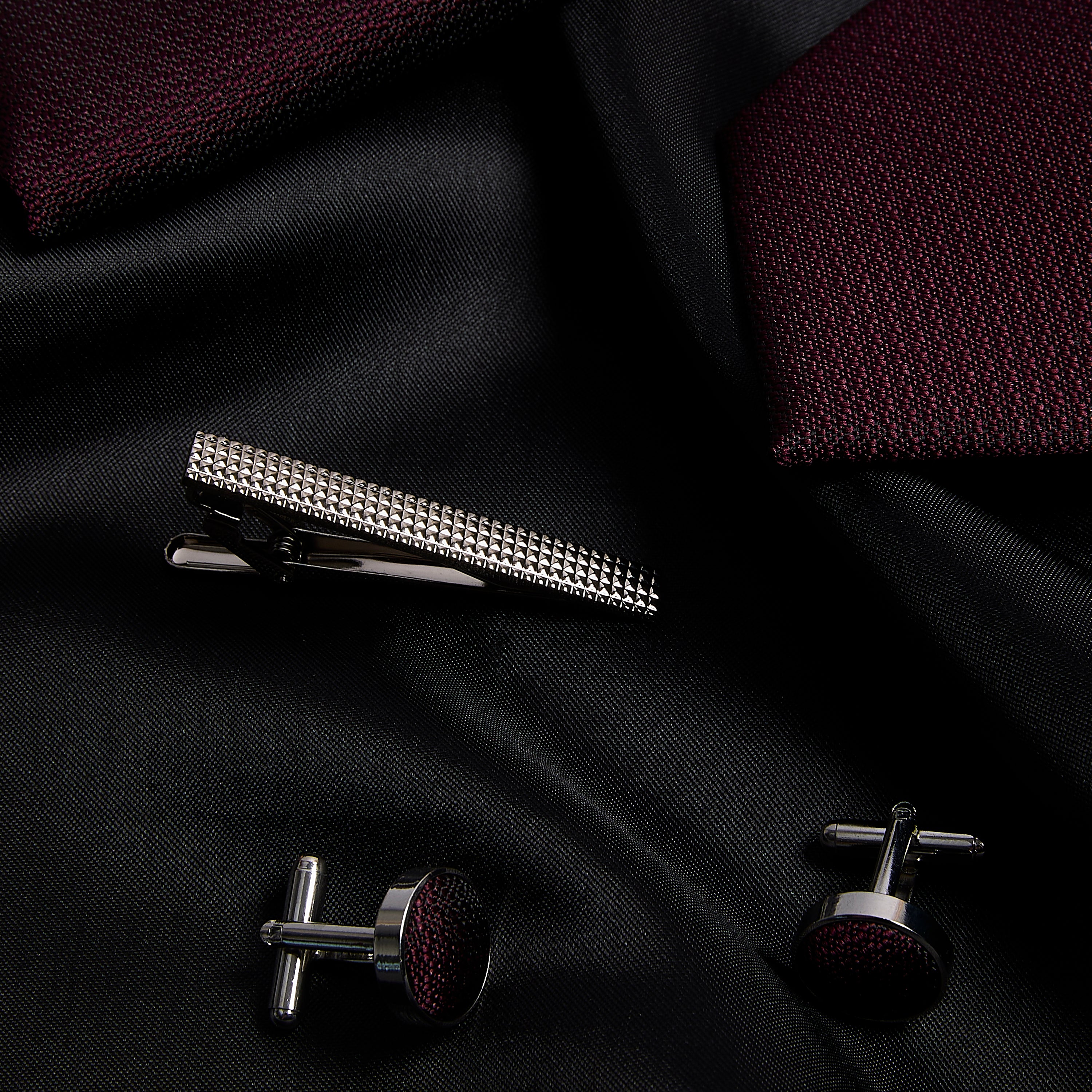 Paul Andrew - Burgundy Textured Tie Set