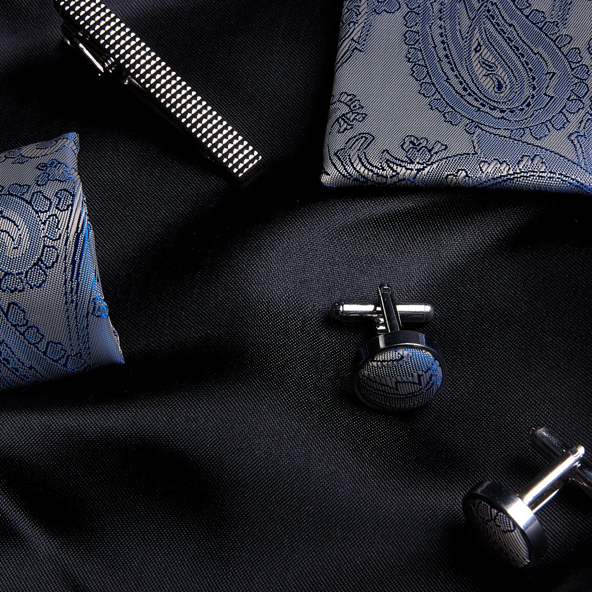 The Final Six Inches: How to Coordinate Your Shirt, Tie, and Cufflinks