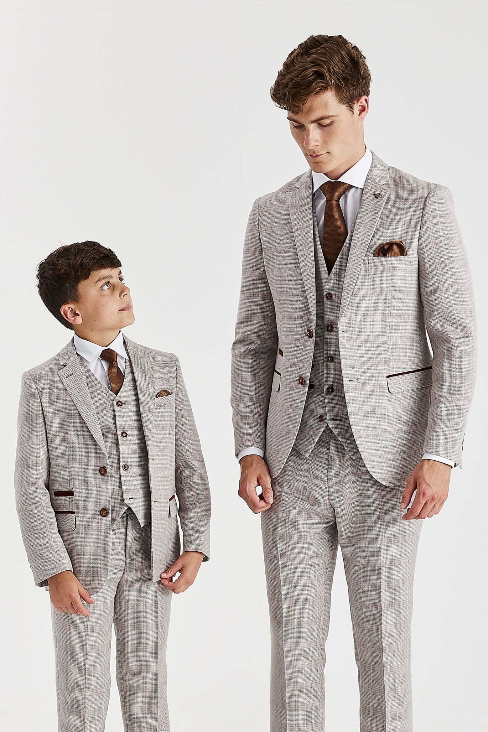 Leo Beige Father & Son Suit
