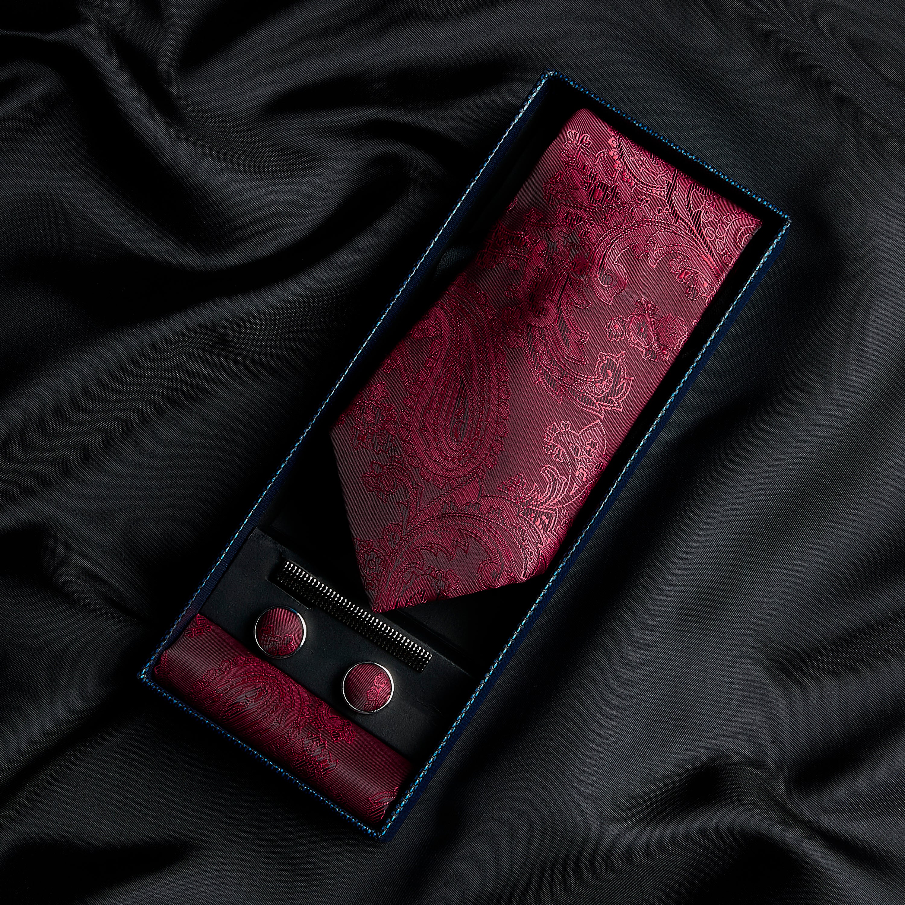 Paul Andrew - Red Paisley Tie Set