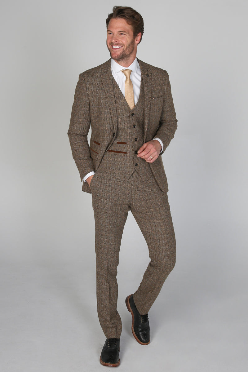 Ralph Brown Tweed Three Piece Suit