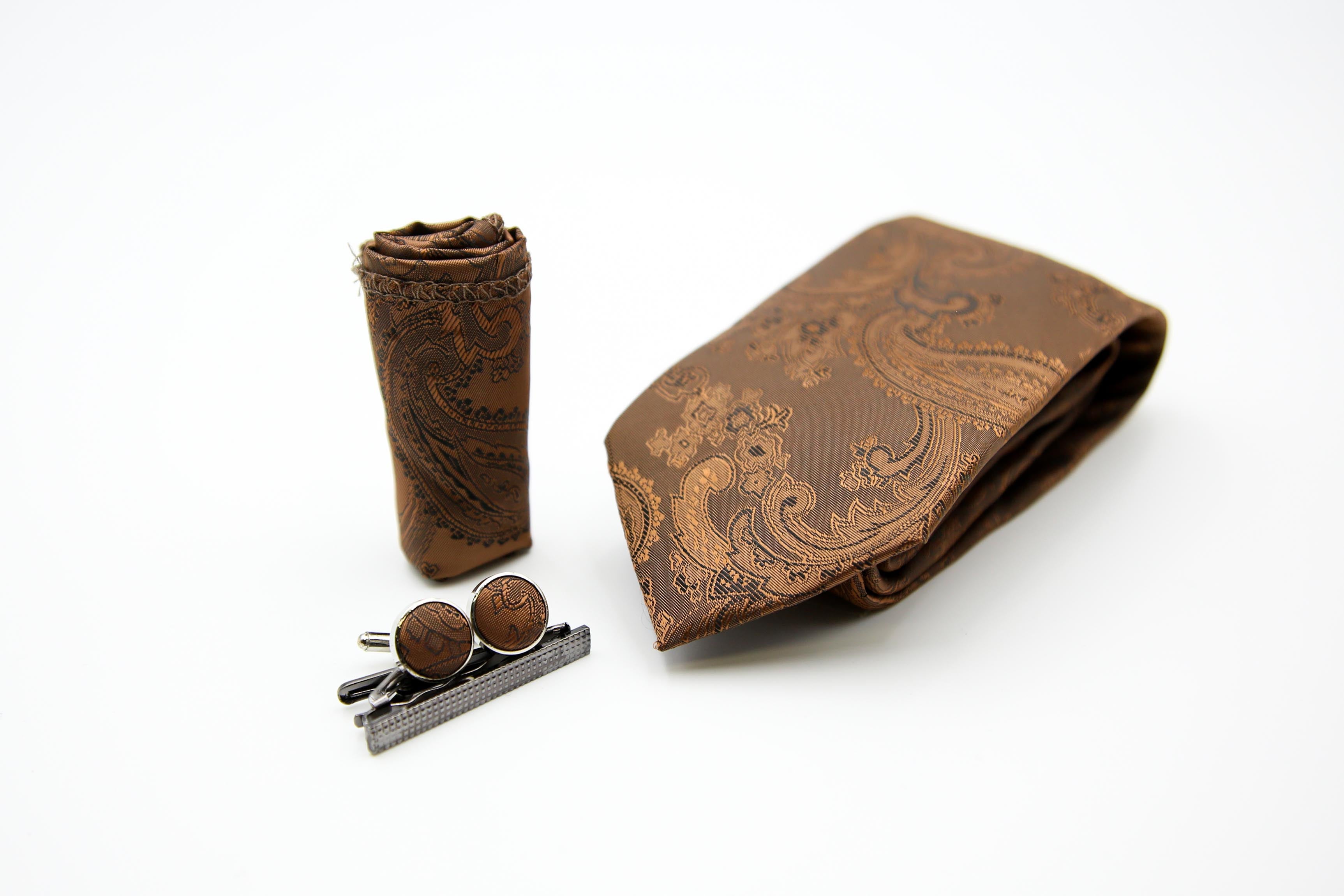 Paul Andrew - Dark Brown Paisley Tie Set